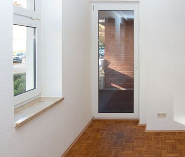 - Schöne Wohnung mit Parkett und Balkon - großer grüner Innenhof - Photo 6