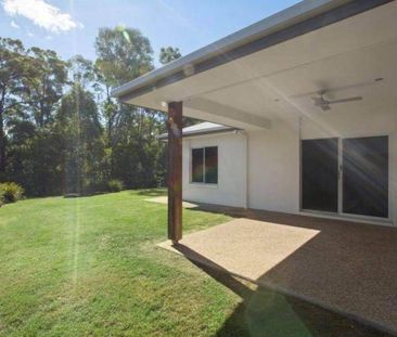 Family Home in Sought After Estate minutes to CBD! - Photo 5