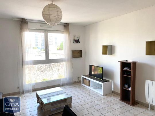 Location Appartement 2 pièces 41m² NIORT 79000 - Photo 1