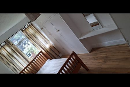 2 Bed Flat, Northwick Avenue, HA3 - Photo 5