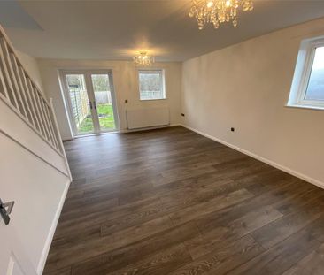 3 bedroom semi-detached house to rent - Photo 3