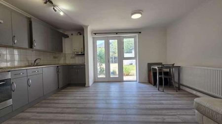 Church Road, Manor, E12 - Photo 2