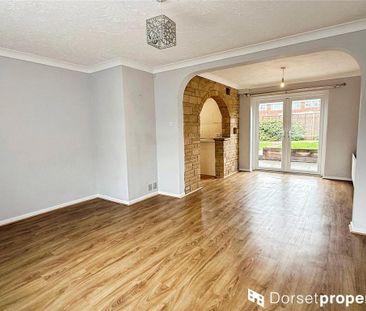 3 bedroom end of terrace house to rent - Photo 5