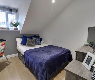 1 bedroom in a flat share to rent - Photo 3