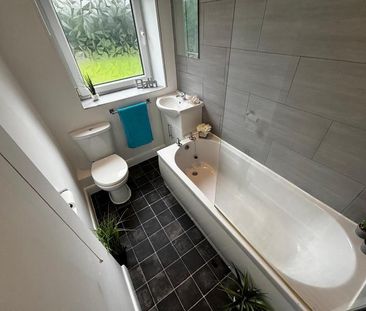 Studio to rent - Photo 6