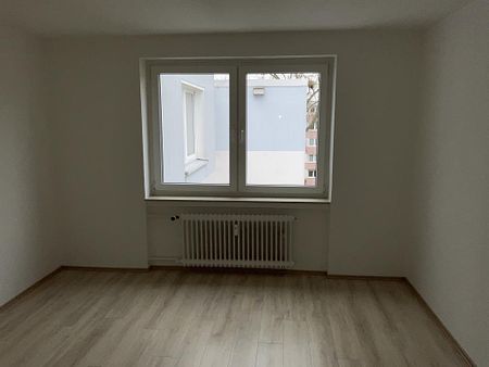 3-Zimmer-Wohnung in der City im Angebot - Foto 4