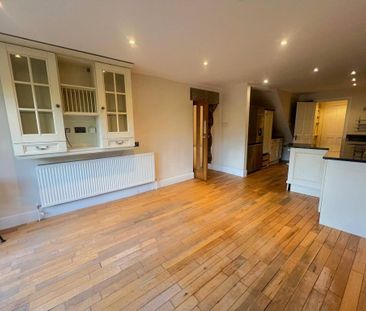 4 bedroom semi-detached house to rent - Photo 4