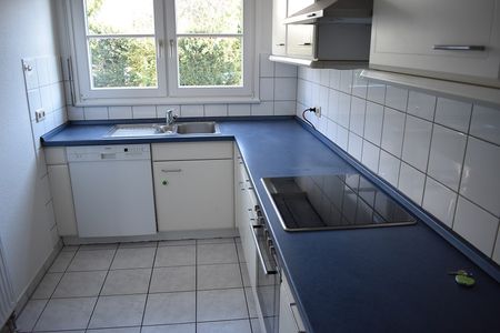 Großzügige Doppelhaushälfte inkl. Einliegerwohnung in ruhiger Lage von Stuttgart-Plieningen - Foto 2