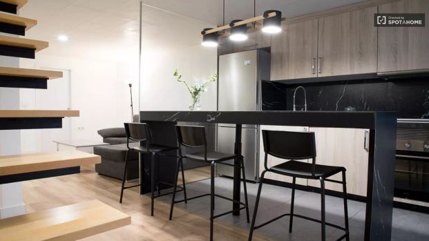 2-bedroom apartment for rent in Pueblo Nuevo, Madrid - Foto 1
