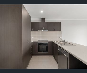 2/84 Adelaide Street, Cranley, Qld 4350 - Photo 4