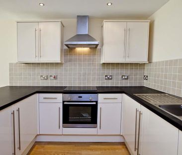 2 bedroom apartment to rent - Photo 4