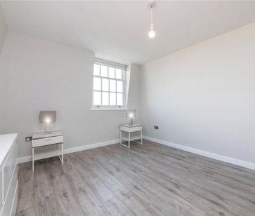 3 bedroom flat to rent - Photo 5