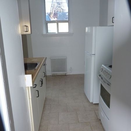 390-398 & 400 - 406 Wilson Avenue - Photo 3