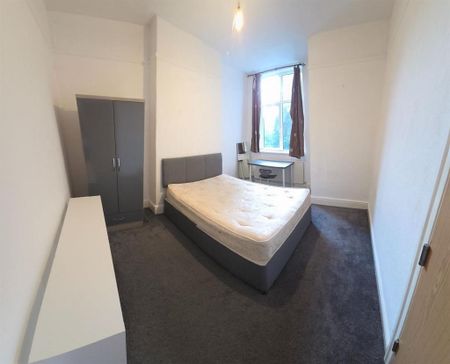 6 bedroom house to rent - Photo 4