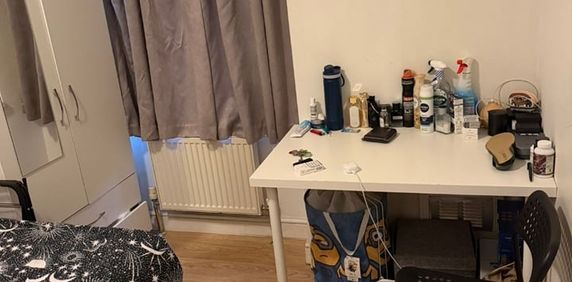 Room in a Shared House, Melrose Avenue, NW2 - Photo 2