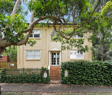 Quintessential Art Deco Apartment - Photo 6