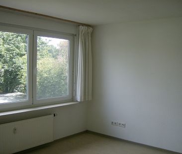 SANKT AUGUSTIN-NIEDERPLEIS, 1 Zi. Appartement mit 30 m² Wfl. mit Single-Küche und Dusche/WC - Photo 2