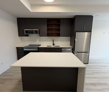 For Lease - 282 Ellis Avenue, St. Catharines, Ontario - Photo 2