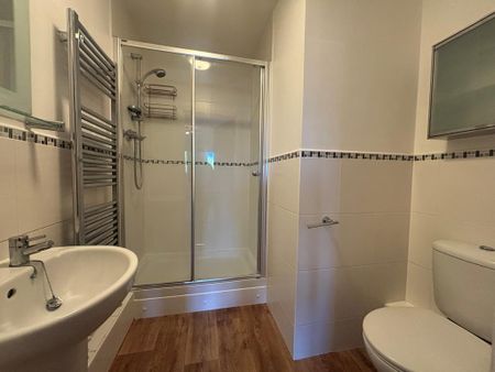 2 bedroom apartment to rent - Photo 5