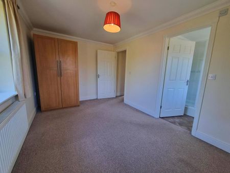 2 bedroom flat to rent - Photo 5