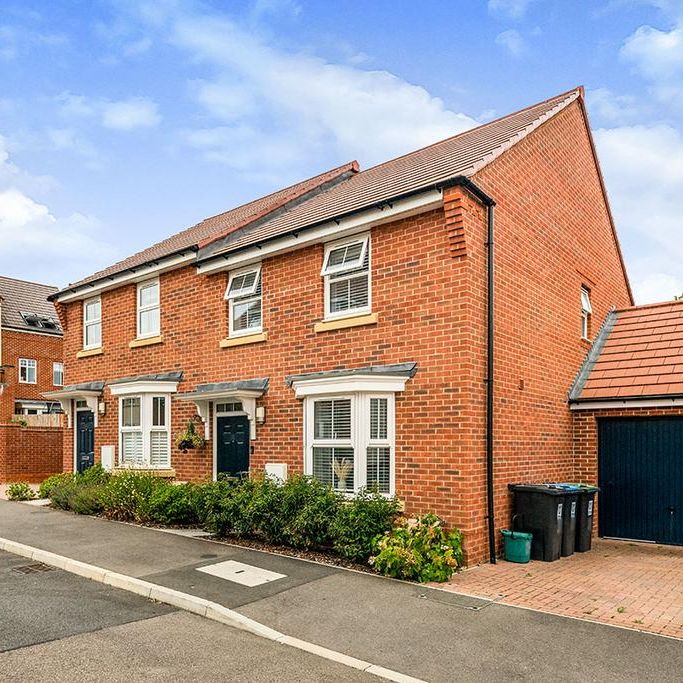 3 bedroom semi-detached house to rent - Photo 1