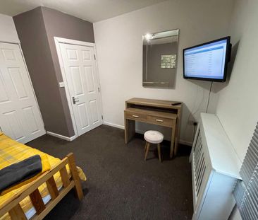 mini HMO room 2 - Photo 1