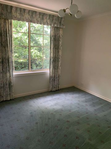 When Location & Convenience Is Important - Photo 3