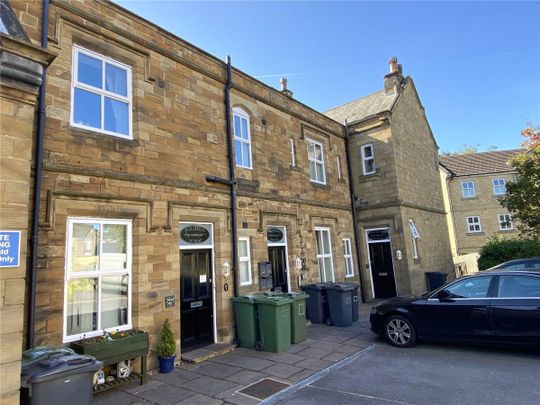 Halifax Road, Staincliffe, Dewsbury, West Yorkshire, WF13 - Photo 1