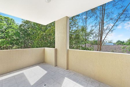 Spacious Coastal Apartment in Prime Location - Photo 4