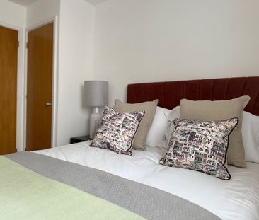 2 Bed Flat, Norfolk Heights, BS2 - Photo 5