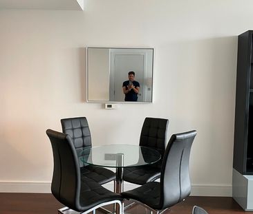 1 Bed Flat, Maine Tower, E14 - Photo 2