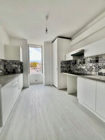 Location Appartement 2 pièces 45m² TROYES 10000 - Photo 5