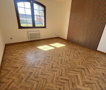 Grande maison familiale à louer à Prémesques ? 6 chambres, jardin clos - Photo 2