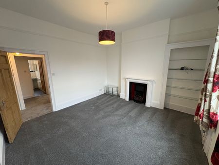 1 Bed Flat, Russell Street, RG1 - Photo 2