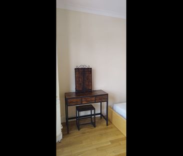 Room in a Shared Flat, Gladstone Park Gardens, NW2 - Photo 5