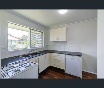 10 Anthony Street, Kingston QLD 4114 - House For Rent - $500 | Domain - Photo 3