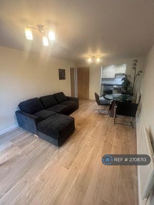 1 bedroom flat to rent - Photo 1