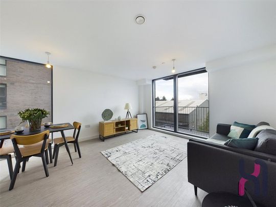2 bedroom flat to rent - Photo 1