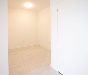 For Lease - 395 Dundas Street Unit# 328, Oakville, Ontario - Photo 6