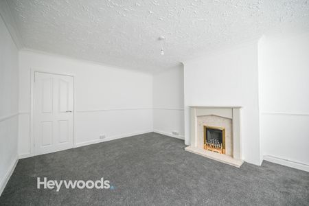 2 bed semi-detached house to rent in Little Cliffe Road, Blurton, Stoke-on-Trent ST3 - Photo 2