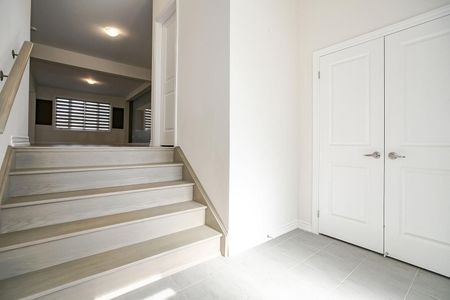 For Lease - 81 Berkely Street, Wasaga Beach, Ontario - Photo 5