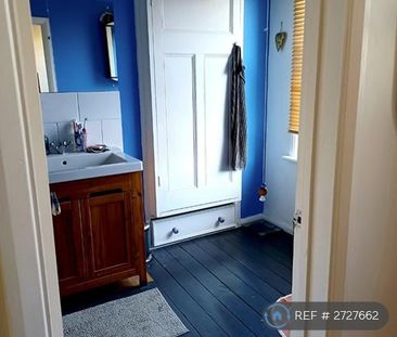 3 bedroom terraced house to rent - Photo 5