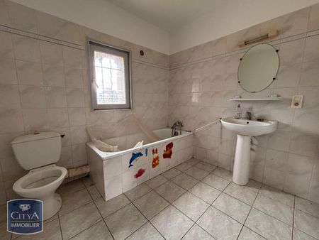 Location Maison 5 pièces 112m² PIOLENC 84420 - Photo 4