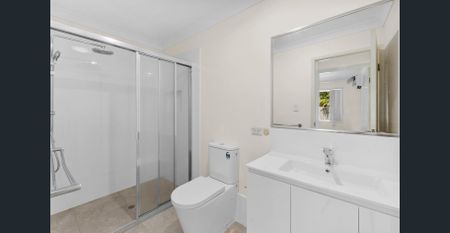 2-Bedroom Home with Renovated Bathroom, Garage & Large Yard in Gracemere - Photo 3