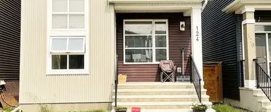 Modern 3 BD 2.5 BTH Detached House in NW Calgary for Rent | Calgary - Photo 1