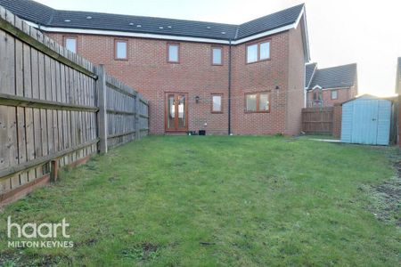 3 bedroom detached house to rent - Photo 3