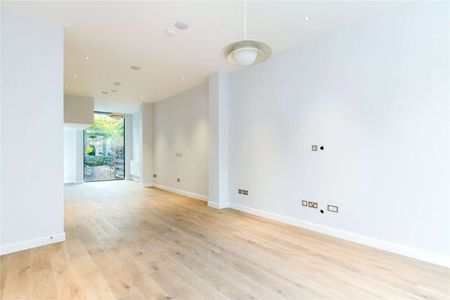 A modern five bedroom mid terrace home is available for rent - Photo 2