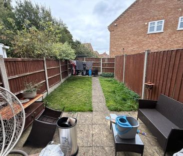 2 bedroom terraced house to rent - Photo 2