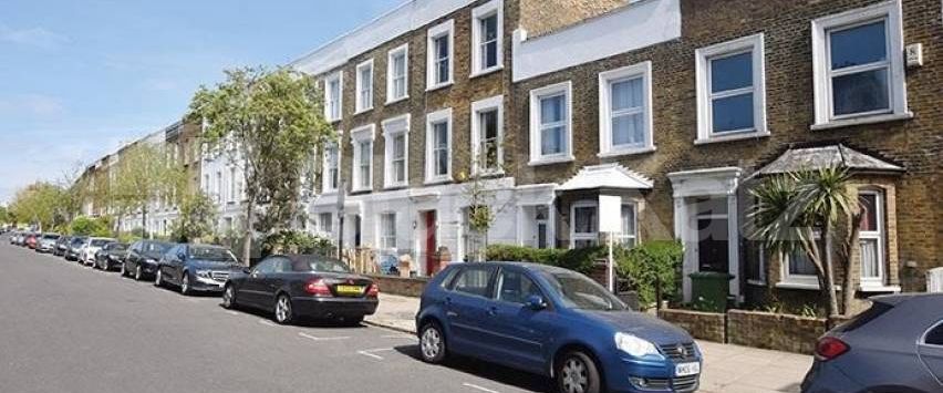 1 Bedroom, 1 bath, 1 reception Apartment - Photo 1