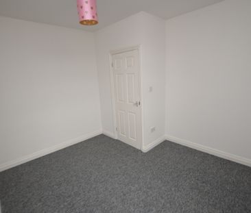 3 Bedroom Terraced House - Photo 5